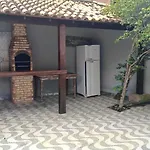 Casa Independente De 4 Quartos E Piscina!